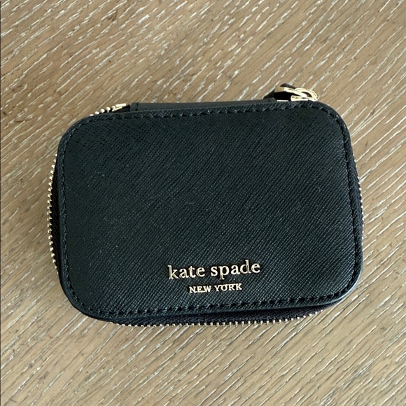 kate spade Accessories - Kate Spade Jewelry Case